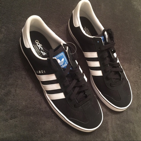 scarpe adidas samoa nwob sz 10 calcio poshmark scarpe adidas samoa nwob sz 10 calcio poshmark